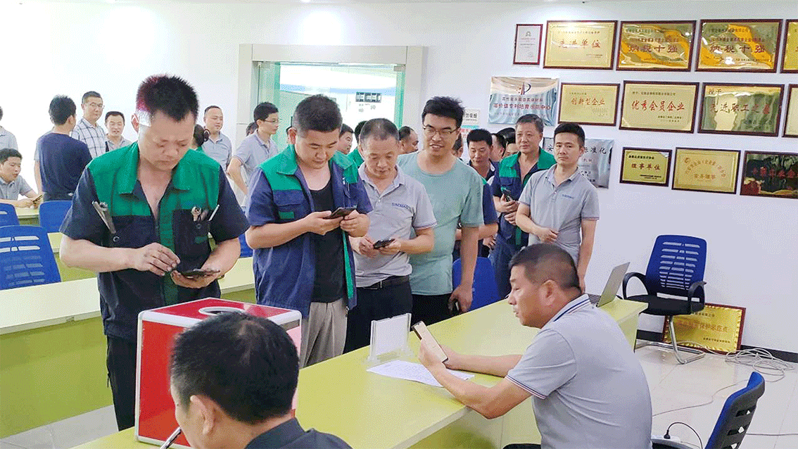 1691141479445265.gif 02.gif