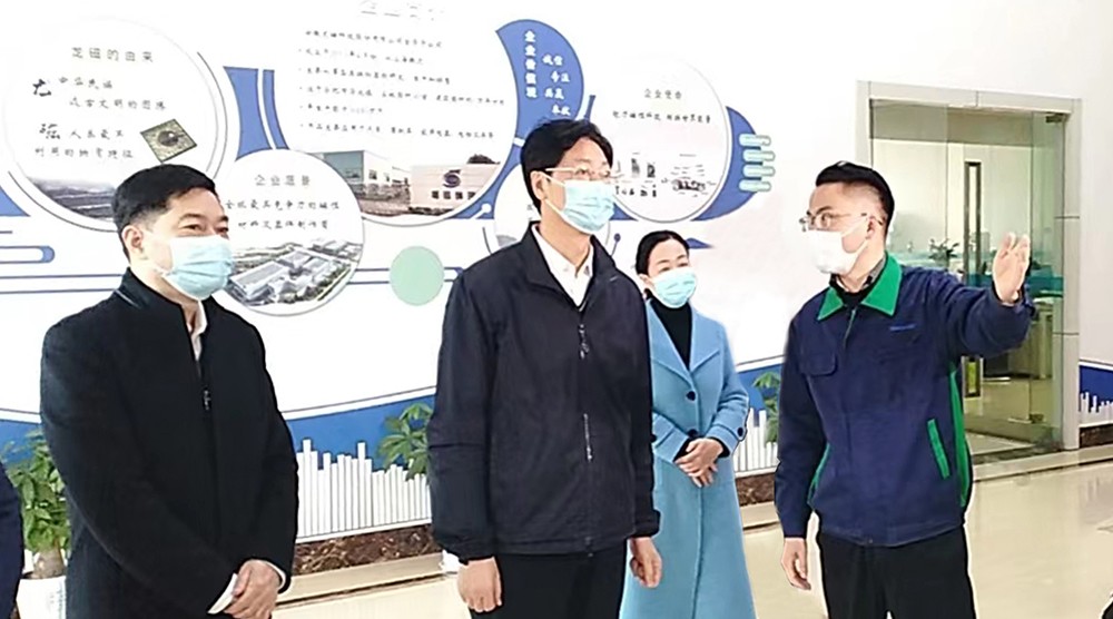 1691394001840259.jpg 01.jpg