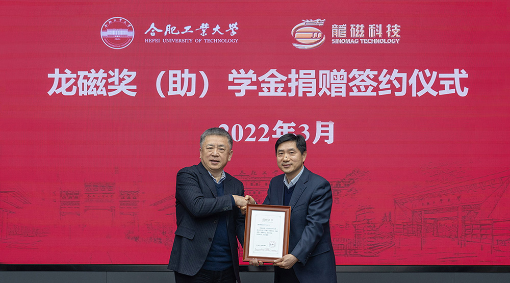 1701911559828541.jpg 1691401235610018.jpg